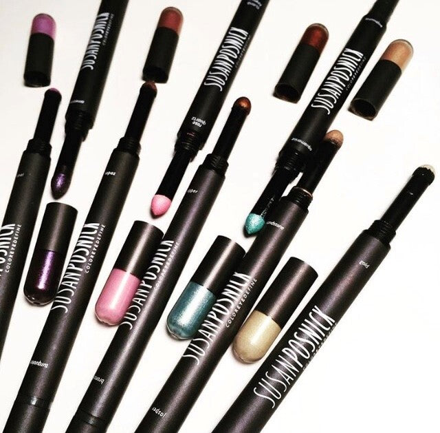 HOW TO CHOOSE THE BEST EYELINER AND EYESHADOW COLORS FOR YOUR EYE COLOR