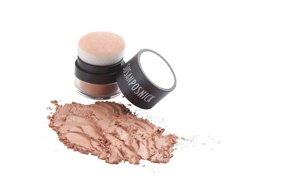 ILLUMINATES Mineral Powder Highlighter