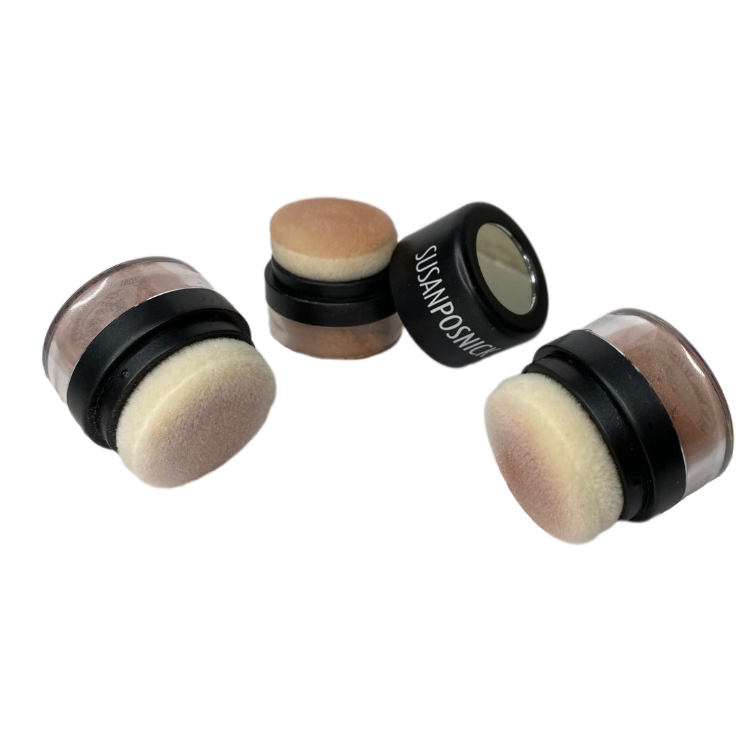 ILLUMINATES Mineral Powder Highlighter